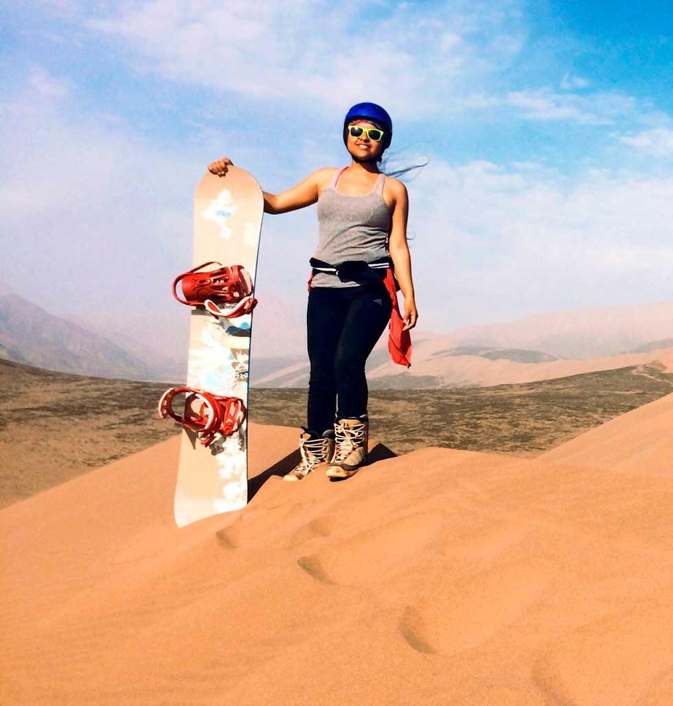 DUNE BUGGIES & SANDBOARDING IN PARACAS