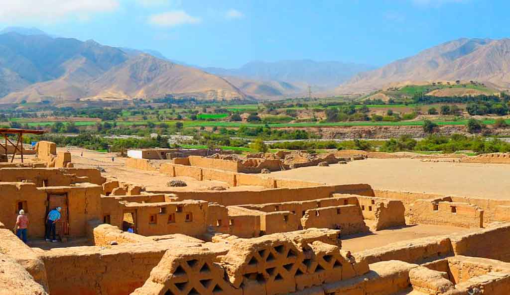 Full day - TAMBO COLORADO & ADVENTURE THROUGH CALIFORNIA DESERT